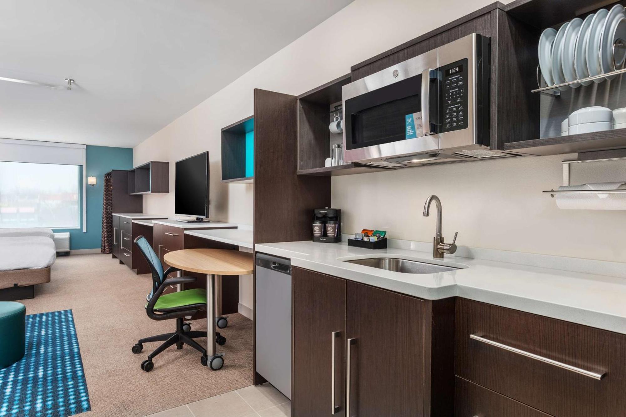 Home2 Suites By Hilton Cedar Rapids Westdale エクステリア 写真