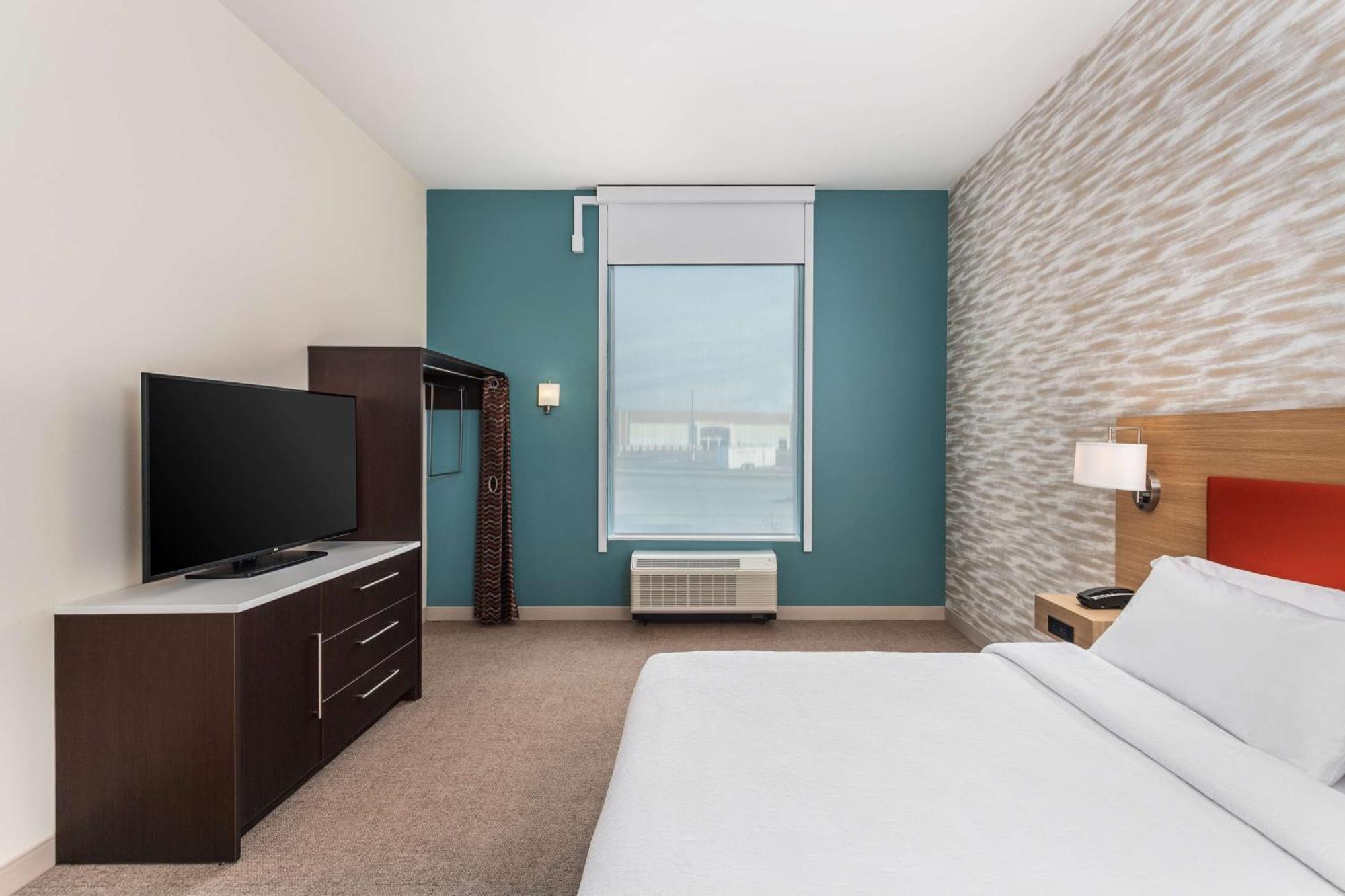 Home2 Suites By Hilton Cedar Rapids Westdale エクステリア 写真